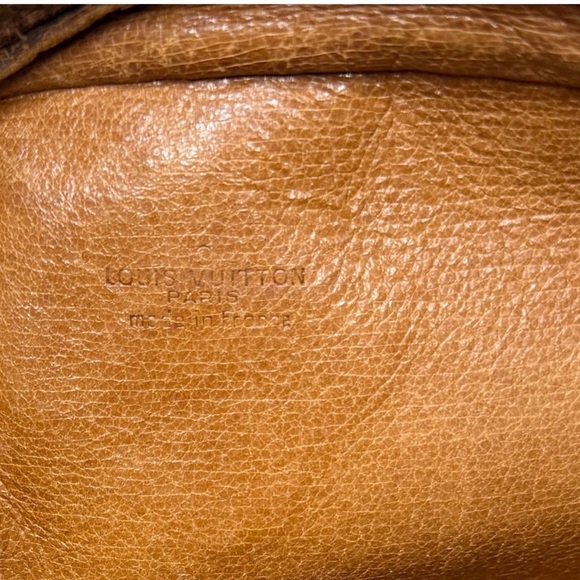 Authentic LOUIS VUITTON wristlet/clutch - Picture 8 of 8